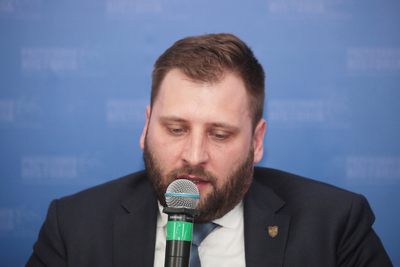 Michał Ostapiuk, autor książki „Komendant »Bury«. Biografia kpt. Romualda Adama Rajsa »Burego« 1913–1949”. Fot. Piotr Życieński (IPN)