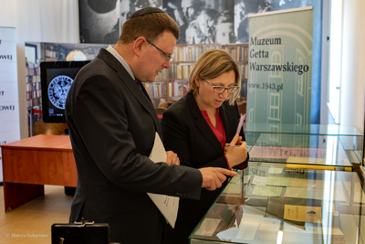 Podpisanie umowy o współpracy pomiędzy Instytutem Pamięci Narodowej a Muzeum Getta Warszawskiego – Warszawa, 17 kwietnia 2019. Fot. Marcin Jurkiewicz