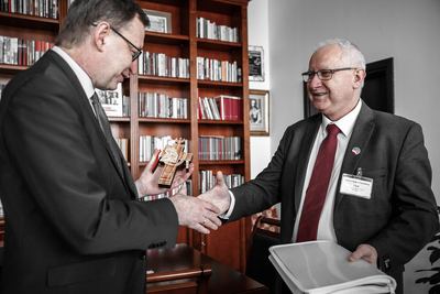 Prezes Federacji Organizacji Polskich w Nowej Południowej Walii Adam Gajkowski z wizytą w IPN – 24 kwietnia 2019