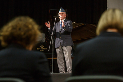 Teofil Lachowicz. Projekcja filmu dokumentalnego „Z wycieczki Stowarzyszenia Weteranów do Polski” – Wilno, 25 kwietnia 2019. Fot. Sławek Kasper (IPN)
