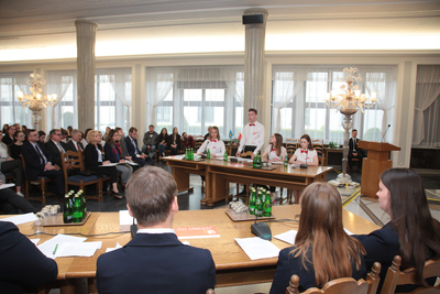 Turniej oksfordzkich debat historycznych dla młodzieży polonijnej i polskiej mieszkającej poza granicami kraju – Warszawa, 27–28 kwietnia 2019. Fot. Piotr Życieński (IPN)