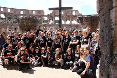 Uczestnicy wyprawy IPN i ZHR do Włoch na obchody 75 rocznicy zdobycia Monte Cassino, 18 maja 2019. Fot. Marek Wierzbicki