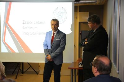 Przedstawiciele Komisji ds. Obrony i Bezpieczeństwa Izby Poselskiej Parlamentu Republiki Czeskiej z wizytą w Archiwum IPN – 23 maja 2019. Fot. Maciej Buźniak (IPN)