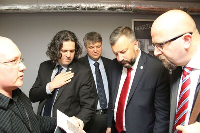 Przedstawiciele Komisji ds. Obrony i Bezpieczeństwa Izby Poselskiej Parlamentu Republiki Czeskiej z wizytą w Archiwum IPN – 23 maja 2019. Fot. Maciej Buźniak (IPN)