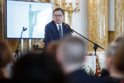 Prezes IPN Jarosław Szarek podczas wręczania statuetek „Kustosz Pamięci Narodowej” – 28 maja 2019. Fot. Sławek Kasper (IPN)