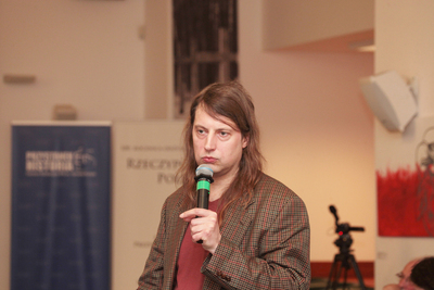 Wykład Franciszka Grabowskiego „Orły na wygnaniu. Losy polskich lotników po II wojnie światowej”. Fot. Piotr Życienski (IPN)