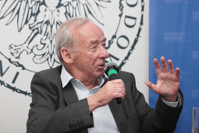 Prof. Andrzej Paczkowski. Fot. Piotr Życieński (IPN)