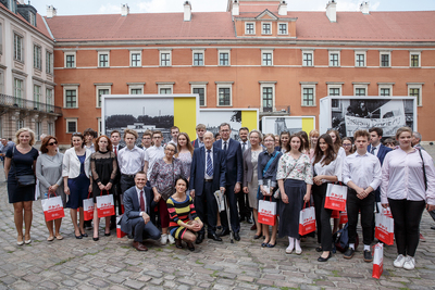 Wernisaż wystawy IPN „»Wstańcie, chodźmy…« Pierwsza pielgrzymka Jana Pawła II do Polski” na Zamku Królewskim w Warszawie. Fot. Sławek Kasper (IPN)