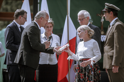 Uroczystości upamiętniające żołnierzy z oddziału NSZ kpt. Henryka Flamego ps. „Bartek” – Stary Grodków, 5 czerwca 2019. Fot. Sławek Kasper (IPN)