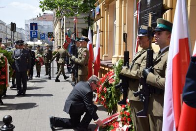 Tablica w hołdzie Bronisławowi Pierackiemu w 85. rocznicę śmierci. Fot. UdSKiOR