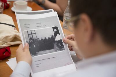 Warsztaty archiwalne pt. „Fotografia – między źródłem historycznym a środkiem narracyjnym". Fot. Katarzyna Adamów (IPN)