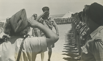 Wizyta gen. Władysława Andersa wśród ochotniczek Pomocniczej Służby Kobiet w polskim obozie szkoleniowym w Iraku,  IPN BU 3146/30