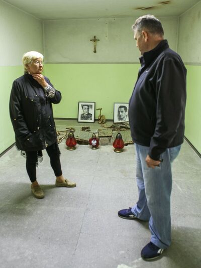 Wizyta prezes Związku Polaków w Melbourne Zofii Dublaszewskiej w IPN – 8–10 lipca 2019. Zwiedzanie byłego więzienia przy ul. Rakowieckiej. Fot. Anna Boguniecka (IPN)