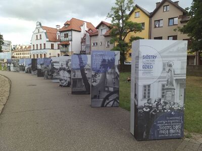 Otwarcie wystawy IPN  „Siostry, […] matkami żydowskich dzieci. Siostry Franciszkanki Rodziny Maryi wobec Zagłady Żydów w czasie II wojny światowej” w Piszu