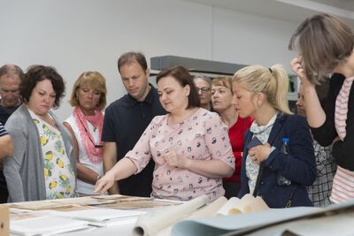 Uczestnicy seminarium „Poland in the Heart of European History” z wizytą w Archiwum IPN – 23 lipca 2019. Fot. Katarzyna Adamów (IPN)