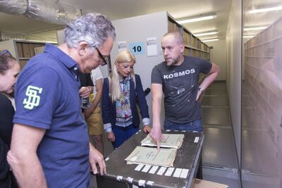 Uczestnicy seminarium „Poland in the Heart of European History” z wizytą w Archiwum IPN – 23 lipca 2019. Fot. Katarzyna Adamów (IPN)