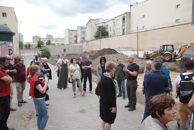 O pracach poszukiwawczych na Rakowieckiej opowiedział nauczycielom prof. Krzysztof Szwagrzyk, wiceprezes IPN – 23 lipca 2019. Fot. Piotr Życieński (IPN)