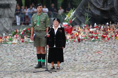 Uroczystości na Cmentarzu Powstańców Warszawy na Woli z udziałem zastępcy prezesa IPN Jana Bastera – 1 sierpnia 2019. Fot. Barbara Kiwała (IPN)