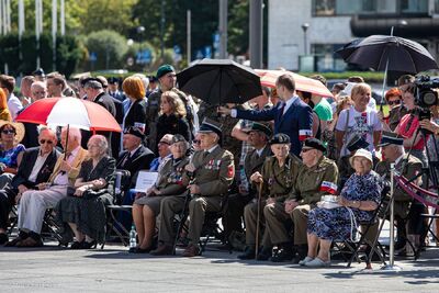 Uroczystość przy Grobie Nieznanego Żołnierza. Fot. Marcin Jurkiewicz (IPN)