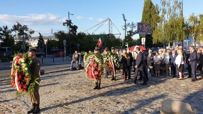 Uroczystość ku czci ofiar „operacji polskiej” NKWD – 11 sierpnia 2019. Fot. Marcin Jurkiewicz (IPN)