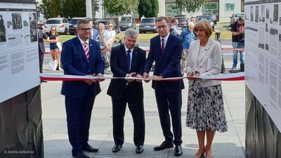Otwarcie wystawy „Ściany totalitaryzmów. Polska 1939–1945” – Warszawa, 22 sierpnia 2019. Fot. Marcin Jurkiewicz (IPN)