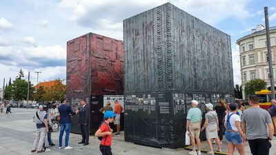 Otwarcie wystawy „Ściany totalitaryzmów. Polska 1939–1945” – Warszawa, 22 sierpnia 2019. Fot. Marcin Jurkiewicz (IPN)