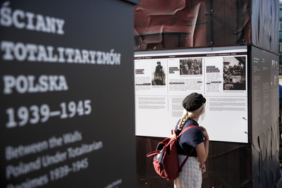 Wystawa IPN „Ściany totalitaryzmów. Polska 1939–1945” w Warszawie. Fot. Sławek Kasper (IPN)