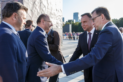 Prezydent RP Andrzej Duda zwiedził wystawę IPN „Ściany totalitaryzmów. Polska 1939–1945” – Warszawa, 23 sierpnia 2019. Fot. Sławek Kasper (IPN)
