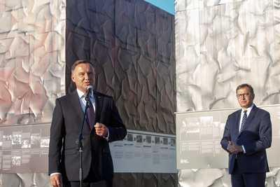 Prezydent RP Andrzej Duda zwiedził wystawę IPN „Ściany totalitaryzmów. Polska 1939–1945” – Warszawa, 23 sierpnia 2019. Fot. Sławek Kasper (IPN)