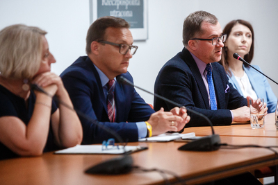 Wizyta dziennikarzy z Uzbekistanu – Warszawa, 28 sierpnia 2019. Fot. Sławek Kasper (IPN)