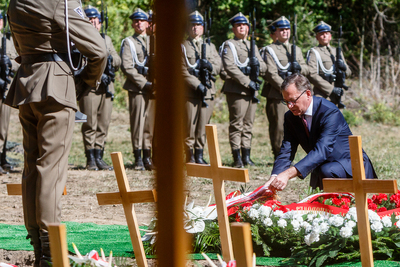 Pogrzeb ofiar niemieckiego terroru na terenie Fortu III – Pomiechówek, 5 września 2019. Fot. Sławek Kasper (IPN)