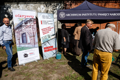Pogrzeb ofiar niemieckiego terroru na terenie Fortu III – Pomiechówek, 5 września 2019. Fot. Sławek Kasper (IPN)