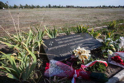Składanie kwiatów w miejscach pamięci – Odessa, 10 września 2019