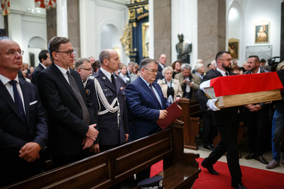 Uroczystości pogrzebowe ofiar zbrodni komunistycznych odnalezionych na „Łączce” – Katedra Polowa WP w Warszawie, 22 września 2019. Fot. Sławek Kasper (IPN)