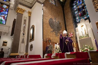 Uroczystości pogrzebowe ofiar zbrodni komunistycznych odnalezionych na „Łączce” – Katedra Polowa WP w Warszawie, 22 września 2019. Fot. Marta Smolańska (BPiI IPN)