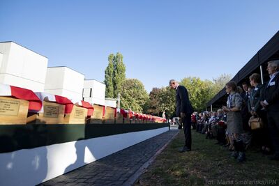 Uroczystości pogrzebowe ofiar zbrodni komunistycznych odnalezionych na „Łączce” – Powązki Wojskowe, 22 września 2019. Fot. Marta Smolańska (BPiI IPN)