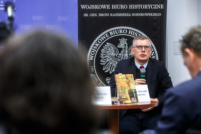 Sławomir Cenckiewicz, dyrektor WBH, na prezentacji książki K. Wilczok „Radykałowie »Solidarności«. Kierownictwo MKZ Katowice w sporze o program i taktykę działania NSZZ »Solidarność« w latach 1980–1981. Fot. Sławek Kasper (IPN)