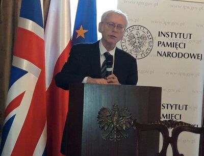 Swoje ustalenia badawcze podczas konferencji prezentuje dr Declan O’Reilly