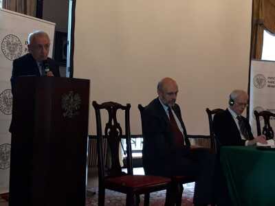 Sprawami związanymi z historią lotnictwa w 1939 r. zajął się dr Andrzej Chmielarz