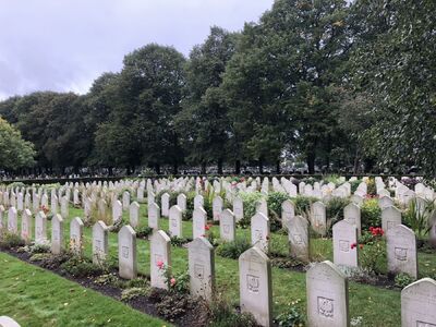 Wiceprezes IPN Jan Baster oddał hołd polskim bohaterom spoczywającym na cmentarzu w Newark pod Londynem – 29 września 2019