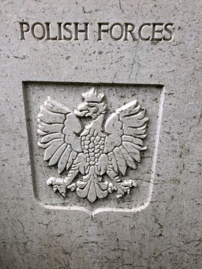 Wiceprezes IPN Jan Baster oddał hołd polskim bohaterom spoczywającym na cmentarzu w Newark pod Londynem – 29 września 2019