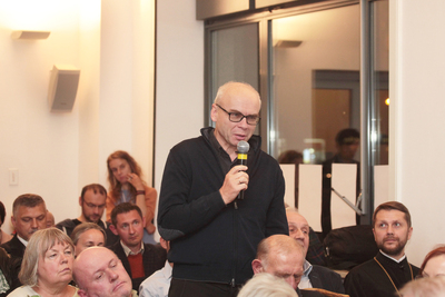 Rozmowa o biografii mówionej prof. Andrzeja Paczkowskiego oraz jego dzienniku czasu wojennego – Warszawa, 1 października 2019. Fot. Piotr Życieński (IPN)