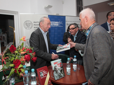 Rozmowa o biografii mówionej prof. Andrzeja Paczkowskiego oraz jego dzienniku czasu wojennego – Warszawa, 1 października 2019. Fot. Piotr Życieński (IPN)