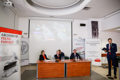 Nieznane dokumenty w zbiorach Archiwum IPN – konferencja prasowa o współpracy zagranicznej IPN w zakresie gromadzenia dokumentów, 2 października 2019. Fot. Sławek Kasper (IPN)