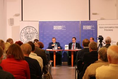 Dyskusja wokół książki Tomasza Kozłowskiego „Koniec imperium MSW. Transformacja organów bezpieczeństwa państwa 1989–1990” – Warszawa, 2.10.2019. Fot. Aleksandra Wierzchowska (IPN)