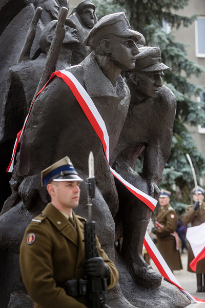 Odsłonięcie i poświęcenie pomnika Żołnierzy Batalionów Chłopskich i Ludowego Związku Kobiet – Warszawa, 8 października 2019. Fot. Sławek Kasper (IPN)