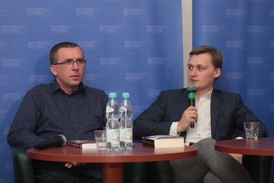 Od lewej: Rafał Dudkiewicz i dr Bolesław Piasecki (ASW). Fot. Piotr Życieński (IPN)