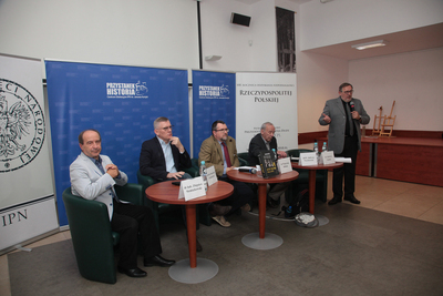 Dyskusja wokół książki Władysława Bułhaka „Wywiad PRL a Watykan 1962–1978” – Warszawa, 16 października 2019. Fot. Piotr Życieński (IPN)