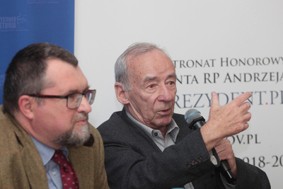 Dr Władysław Bułhak – autor, Biuro Badań Historycznych IPN i prof. Andrzej Paczkowski – Instytut Studiów Politycznych PAN. Fot. Piotr Życieński (IPN)