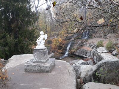 W parku Zofiówka, – Humań, 23 października 2019. Fot. Mateusz Marek (IPN)